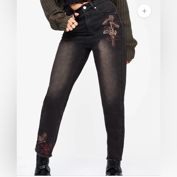 Disturbia Valerie Floral Moth Embroidered Mom Jeans - Picture 1 of 9